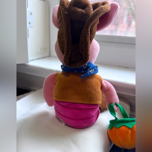 🐷 Vintage 2000’s Disney Pink Plush Piglet in Cowboy Outfit for Halloween - Picture 5 of 15